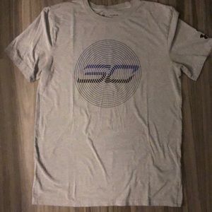 Under Armour loose fit Heat Gear T-shirt